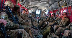 Maraykanka oo bariga dhexe u diray Ciidamada ka booda Diyaaradaha