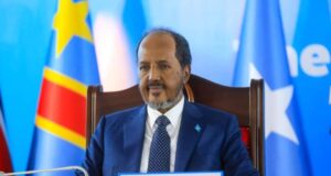 Madaxweyne Xasan shiikh oo ka qeeyb galayo Shir madaxeedka EAC oo maanta ka furmaya Tanzania