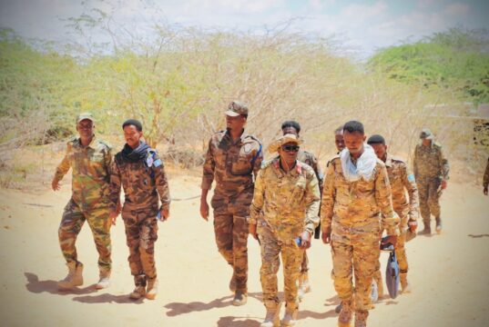 Kulan looga hadlay Amniga Magaalada Baraawe