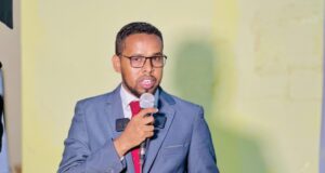 DEG DEG: Guddoomiyaha Gobolka Bakool oo si cad u taageeray Dowladda Federaalka, kana qeyb galay kulamada wafdiga DFS ee Xudur