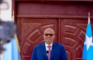 Madaxweynaha Koofur Galbeed oo eedo u jeediyay Dowladda Federaalka