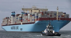 Shirkadda Maraakiibta ee Maersk oo joojisay maritaanka maraakiibta marinka Hormuz,