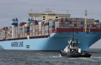 Shirkadda Maraakiibta ee Maersk oo joojisay maritaanka maraakiibta marinka Hormuz,