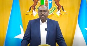 Deni oo sheegay in dacwad maxkamadeed ay ka furayaan Diyaaraddii dib looga celiyay Garoowe