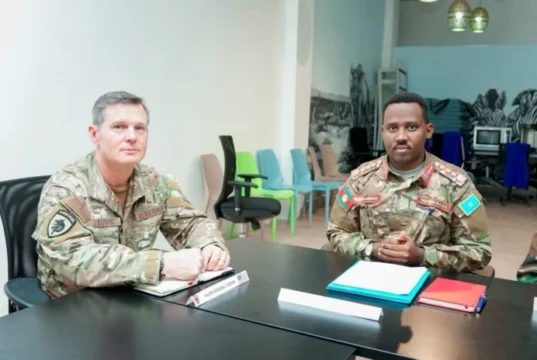 Kulan Muqdisho ku dhaxmaray Taliyaha Ciidanka XDS iyo Taliyaha Taliska Hawlgallada Gaarka ah ee Mareeykanka.