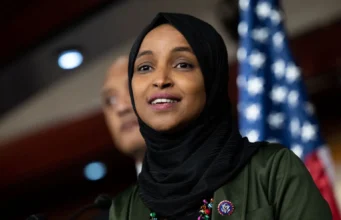 Ilhaan Cumar “Ma habboono in aan maalgelino Hay’adaha ku shaqeeya Ciqaabta Dadka sida ICE”