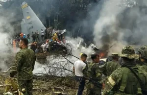 Diyaarad ku burburtay xadka Peru