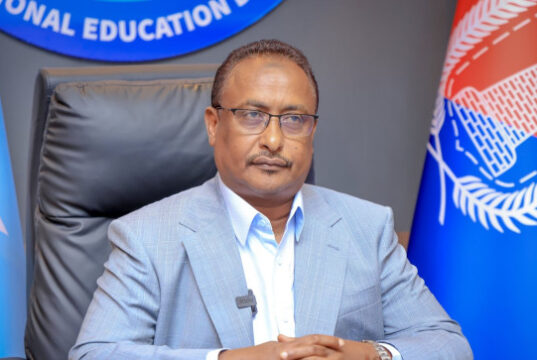 Guddoomiye Muungaab oo fuliyay balanqaad oo lagu hormarinayo Xarumaha Waxbarashada Gobolka Banaadir.