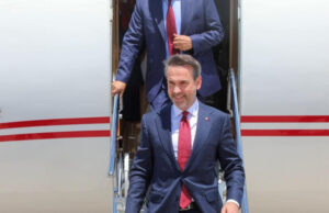 Wafdi Sare oo ka socda Turkiga ayaa lagu wadaa in saacadaha soo socda ay soo gaaraan caasimadda Mogadishu .