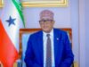 Madaxweynaha Soomaaliland oo cambaareeyey weerarkii ka dhacay xafladii cashada ee Trump