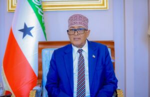 Madaxweynaha Soomaaliland oo cambaareeyey weerarkii ka dhacay xafladii cashada ee Trump