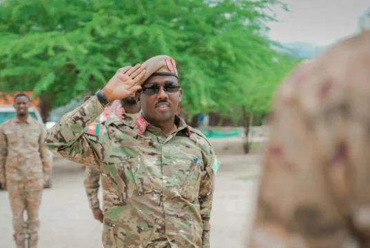 Taliyaha ciidamada xoogga ayaa booqasho ku tagay degmada Xuddur ee Gobolka Bakoo.