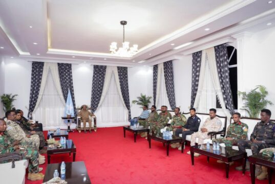 MW Xasan Sheekh oo Saraakiisha Ciidamada kala hadlay Qorshaha lagu sugayo Amniga ee Gobolka Baay