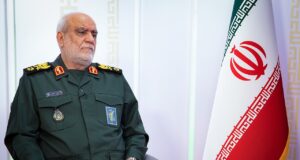 Taliyihii Sirdoonka Kacaanka Iiraan ayaa lagu xaqiijiyay in duqayn ay iska kaashadeen Maraykanka iyo Israa’iil lagu dilay.