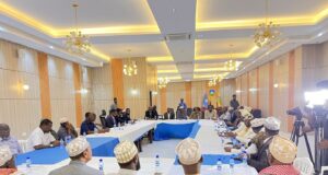 Maxay kawada hadlayaan Mucaaradka Dowladda & qaar kamid ah Odoyaasha Dhaqanka Muqdisho?