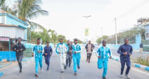 RW Xamsa & Mas’uuliyiin kale oo ka qaybgalay tartan orod fudud ah oo Muqdisho lagu qabtay