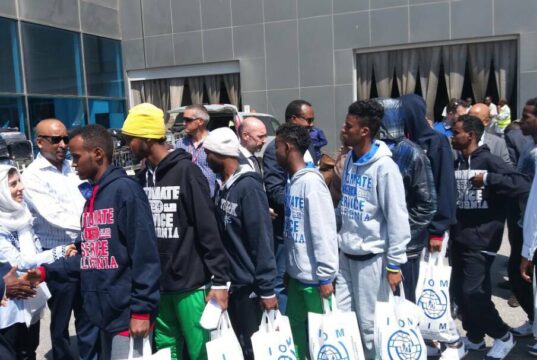 174 Muwaadin oo ku Dhibaataysnaa Libya oo dalka dib loogu soociliyey .