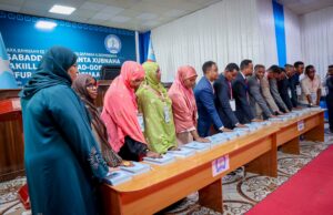Sawiro;-95 ka xubnood ee Golaha Wakiilada Koofur Galbeed oo si rasmi ah maanta loo dhaariyay.