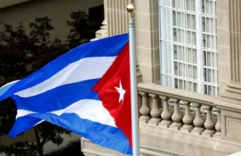 Iiraan oo 300 diyaaradaha aan duuliyaha lahayn geeysay dalka Cuba.