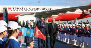 Madaxweynaha oo gaaray Dalka Kazakhstan si uu uga qeyb galo shir madaxeedka Turkiga.