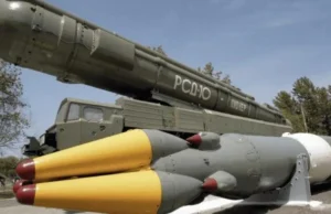 Ukraine waxay ka caraysiisay Ruushka, Putin -na wuxuu amray in Ukraine lagu garaaco gantaalka qiyaamaha.