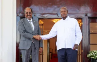 Madaxweyne Xasan Sheekh oo Kampala uga qeybgalaya caleemo-saarka Madaxweyne Museveni.