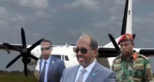 Madaxweynaha Soomaaliya ayaa gaaray Jowhar