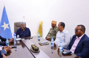 Sawiro;-Murashaxiinta Hoggaanka Koonfur Galbeed oo Wadatashi la Yeeshay Guddiga Doorashooyinka