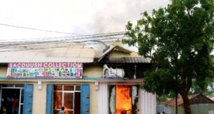Sawiro;-Dab xooggan oo khasaare hantiyeed ka geystay magaalada jowhar