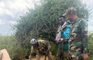 Sawiro;-Ciidanka Booliiska Birmadka oo la wareegay xero ay deganaayeen Daraawiishta Baydhabo