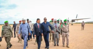Madax ka socotay Somaliya iyo Jabuuti oo so Gaaray Baladweyne.