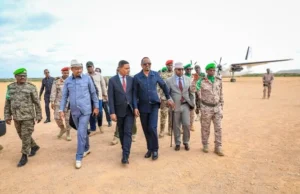 Madax ka socotay Somaliya iyo Jabuuti oo so Gaaray Baladweyne.