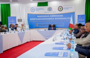 Shir looga hadlayo Arrimaha Bani aadamnimada ee Dalka oo ka furmay Baydhabo