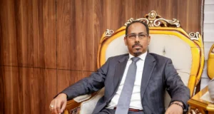 Wafdi uu Hoggaaminayo Musharrax Jawaari oo si Diiran loogu Soo Dhaweeyey Baydhabo