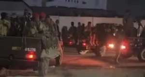 Dowladda oo ciidamo xooggan Galisay Dagaalka ay kula Jirto Mucaaridka.