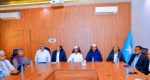 Shariif oo u guuray Mirinaayo iyo abaabulka Banaanbaxa Mucaaradka oo socda