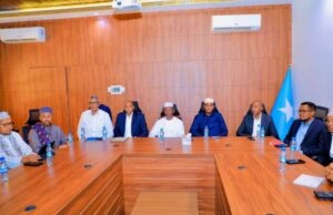 Shariif oo u guuray Mirinaayo iyo abaabulka Banaanbaxa Mucaaradka oo socda