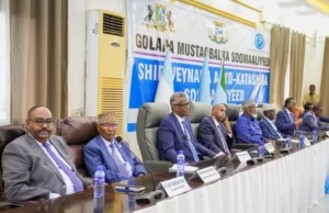 Mucaaradka iyo Dowladda oo Abaabul Ciidan ka wada Muqdisho iyo xiisad hor leh