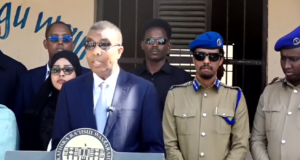 RW Xamsa oo daahfuray Imtixaanka Dugsiga sare oo sanadkaan ay galayaan 44,136 Arday