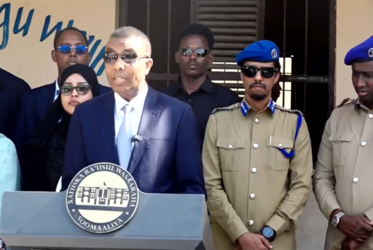 RW Xamsa oo daahfuray Imtixaanka Dugsiga sare oo sanadkaan ay galayaan 44,136 Arday