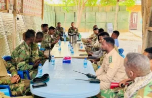 “Saraakiisha laamaha amniga Baydhabo ayaa yeeshay kulan looga hadlay amniga magaalada.”