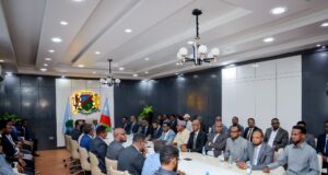 Sawiro;-Hoggaamiyaha Koonfur Galbeed oo Kulan La Qaatay Wasiirrada Cusub
