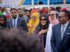 Sawiro;-Hoggaamiye sheekh aadan madoobe oo baydhabo ku soo dhaweeyay guddoomiyaha kmg-ka ee golaha shacabka bfs iyo wafdi ay hoggaaminayso.