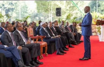 Ruto oo Ballanqaaday inuu Taageerayo Musharraxa ay Ku Mideesan yihiin Soomaalida Kenya