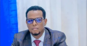 GUDDOOMIYAHA DEGMADA BAYDHABO OO MAGACAABAY GUDDOOMIYAHA DEEGAANKA GOOF-GADUUD SHABEEELOW