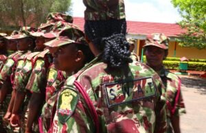 Kenya oo xaqiijisay in shan askari looga dilay dagaal ay la galeen AS
