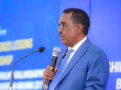 Muxuu Wasiir Cali Xoosh ka yiri wararka sheegaya inuu iscasilayo?