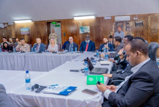 Sawiro;-Guddiga Doorashooyinka Qaranka oo Kulan La Qaatay Beesha Caalamka