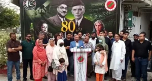Faah Faahin Badmaaxiin u dhashay dalka Pakistan oo gacanta ugu jira burcad-badeed Soomaali ah