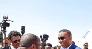 Ammaanka Laascaanood oo la adkeeyay iyo RW Xamsa oo tagaya.